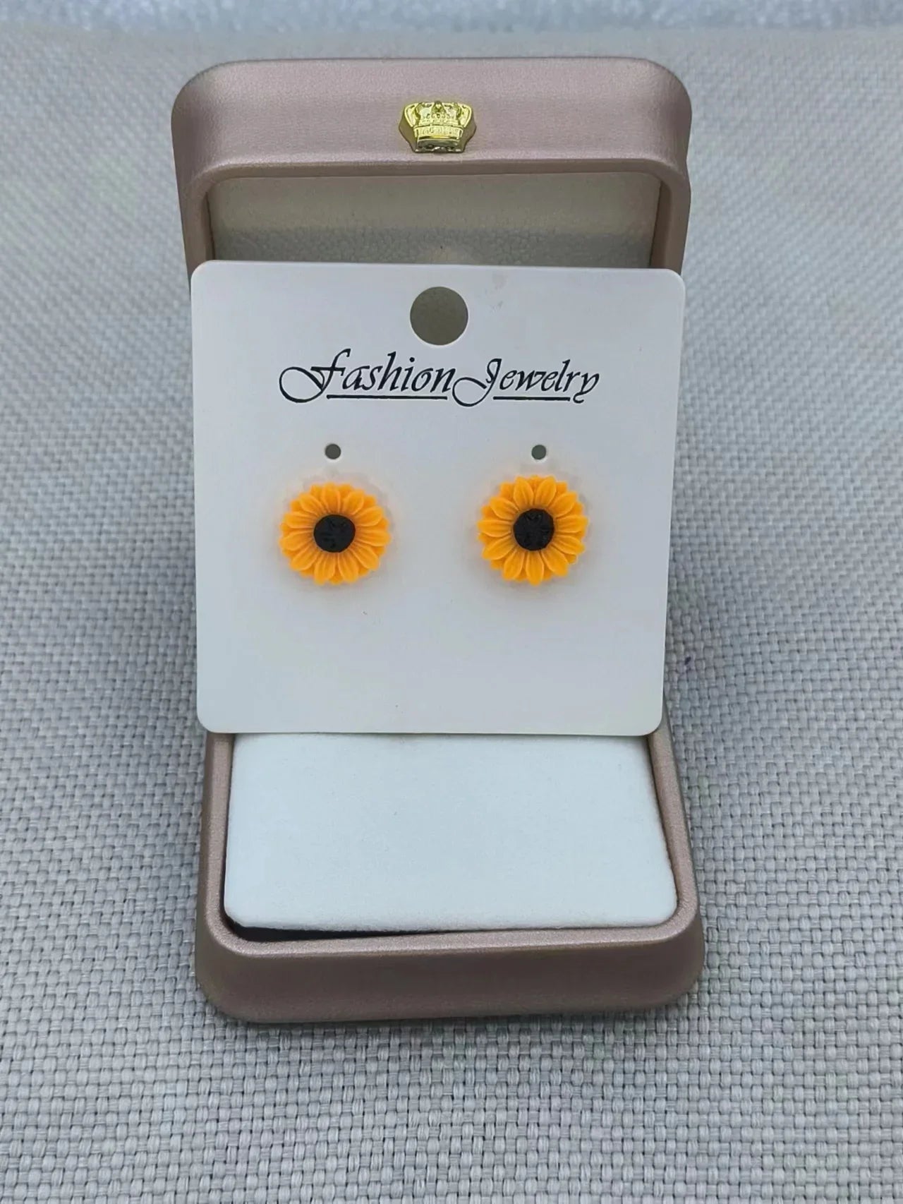 Daisy Flower Stud Earrings