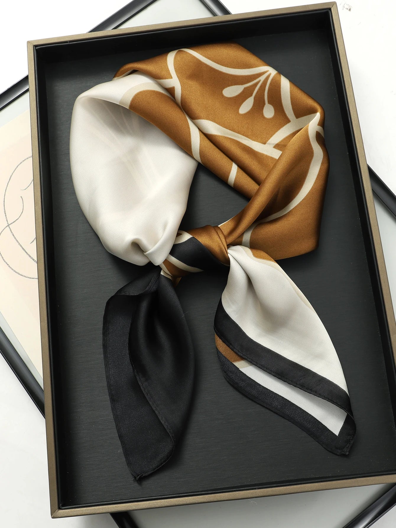 RUNMEIFA Luxury Silk Square Scarf