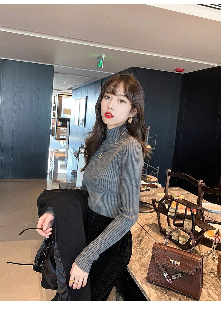 Women's Classic Turtleneck Sweater