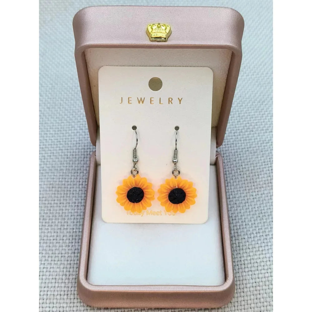Daisy Flower Stud Earrings
