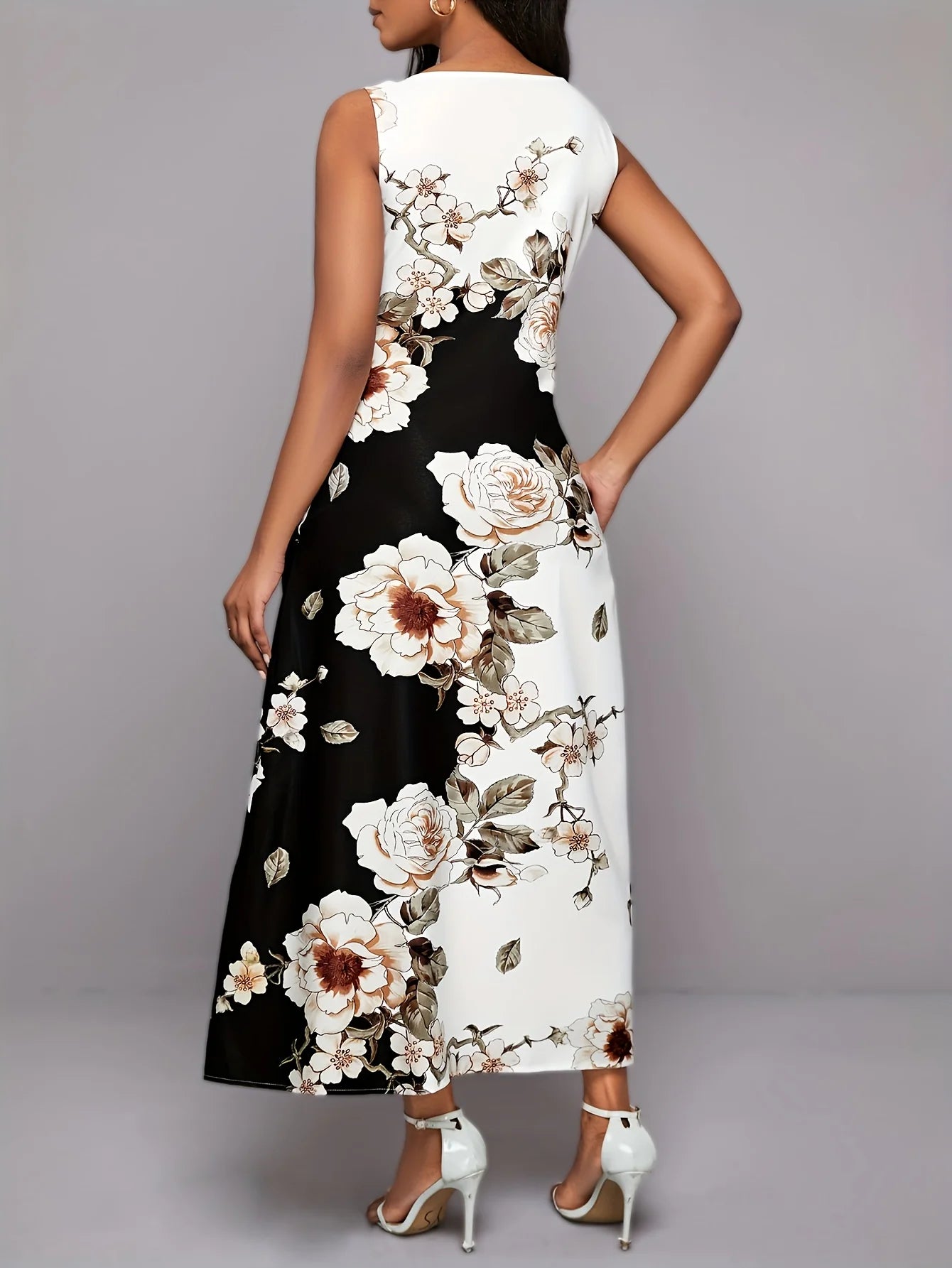 Floral Bohemian Maxi Dress with Pockets