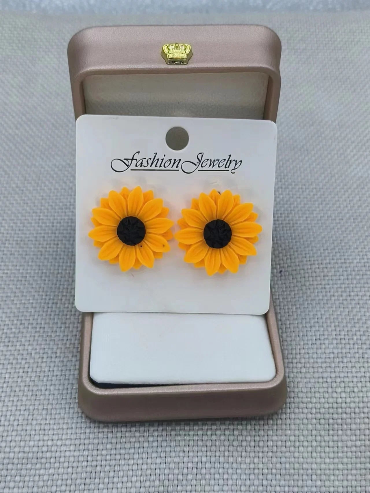 Daisy Flower Stud Earrings