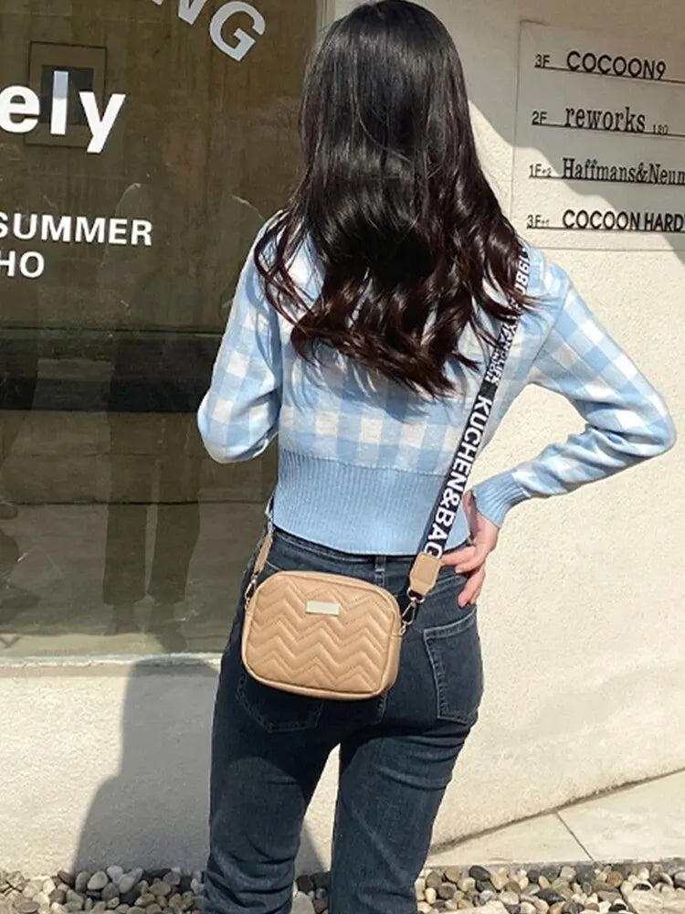 Elegant Wave-Embroidered Crossbody Bag