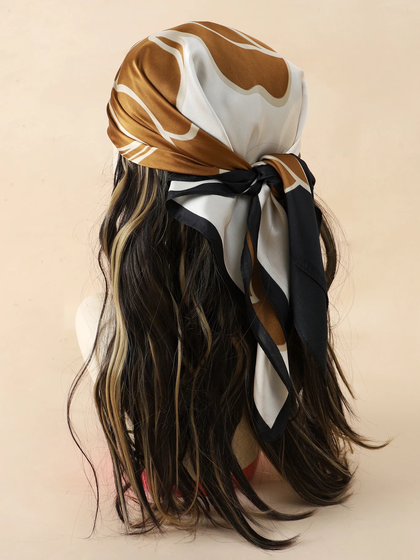 RUNMEIFA Luxury Silk Square Scarf