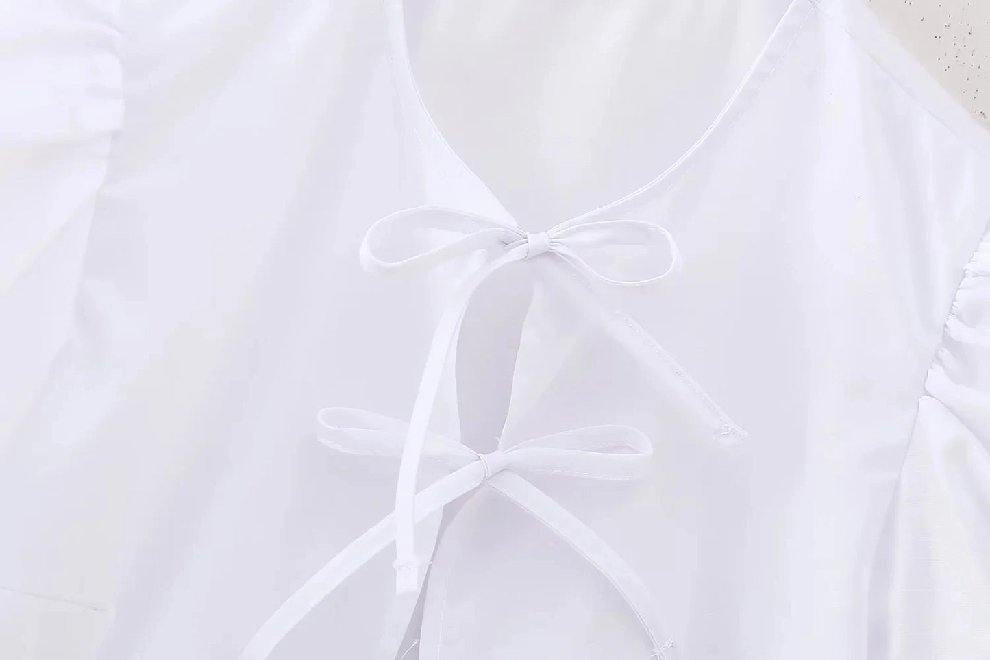 Women's Lace-Up Puff Sleeve Blouse