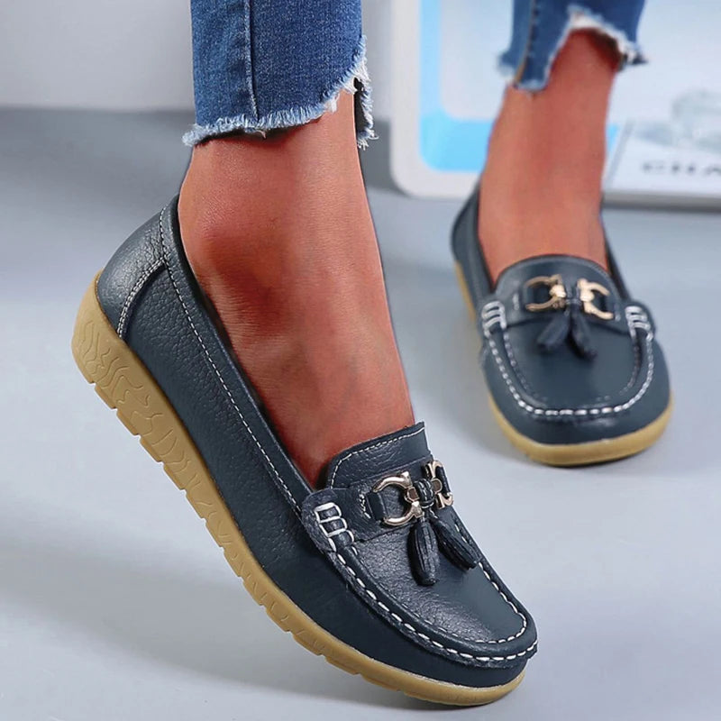 Genuine Leather Women Flats Fashion Casual Women Shoe Moccasins Shoes Woman Slip On Flat Shoes Black Ladies Shoes Plus Size