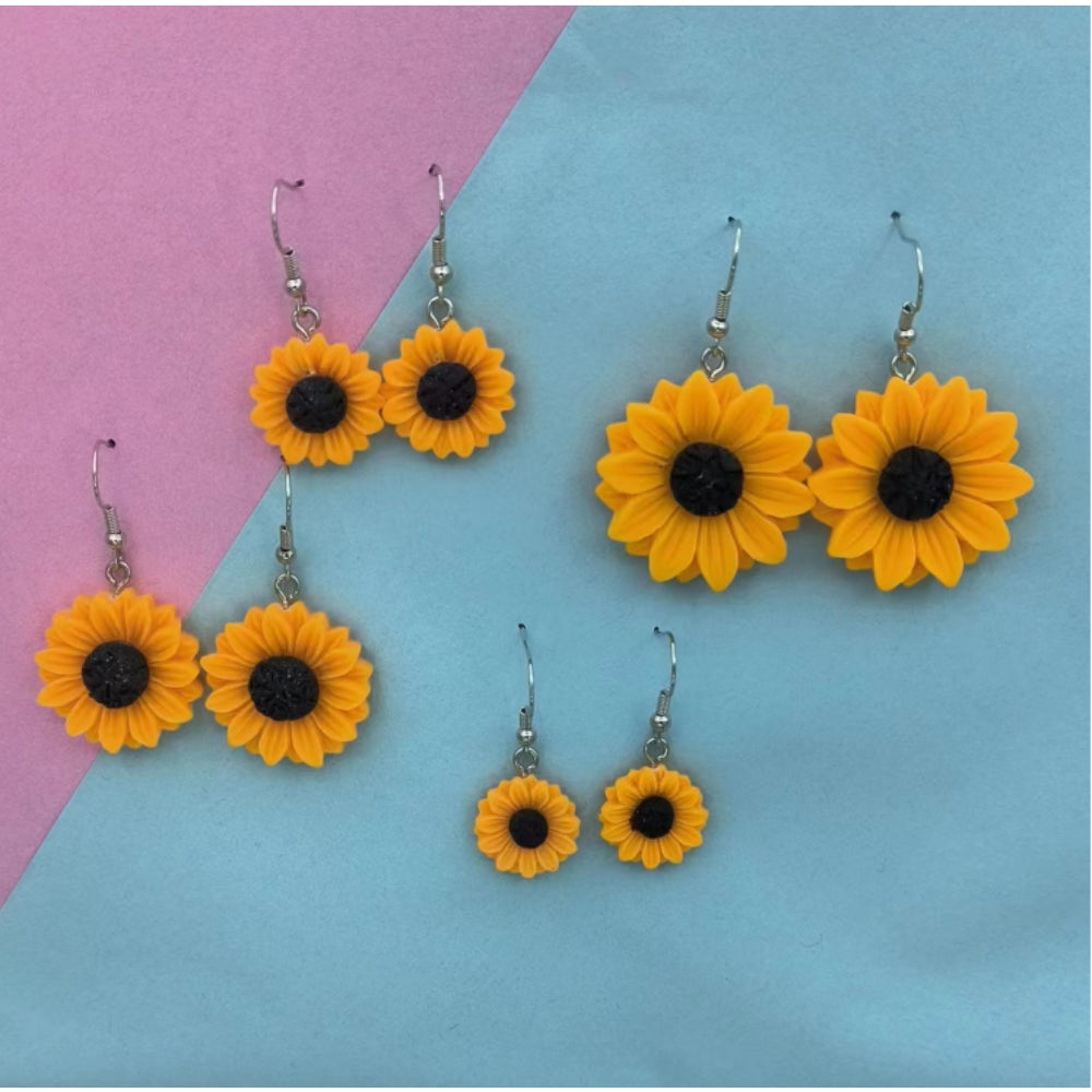 Daisy Flower Stud Earrings