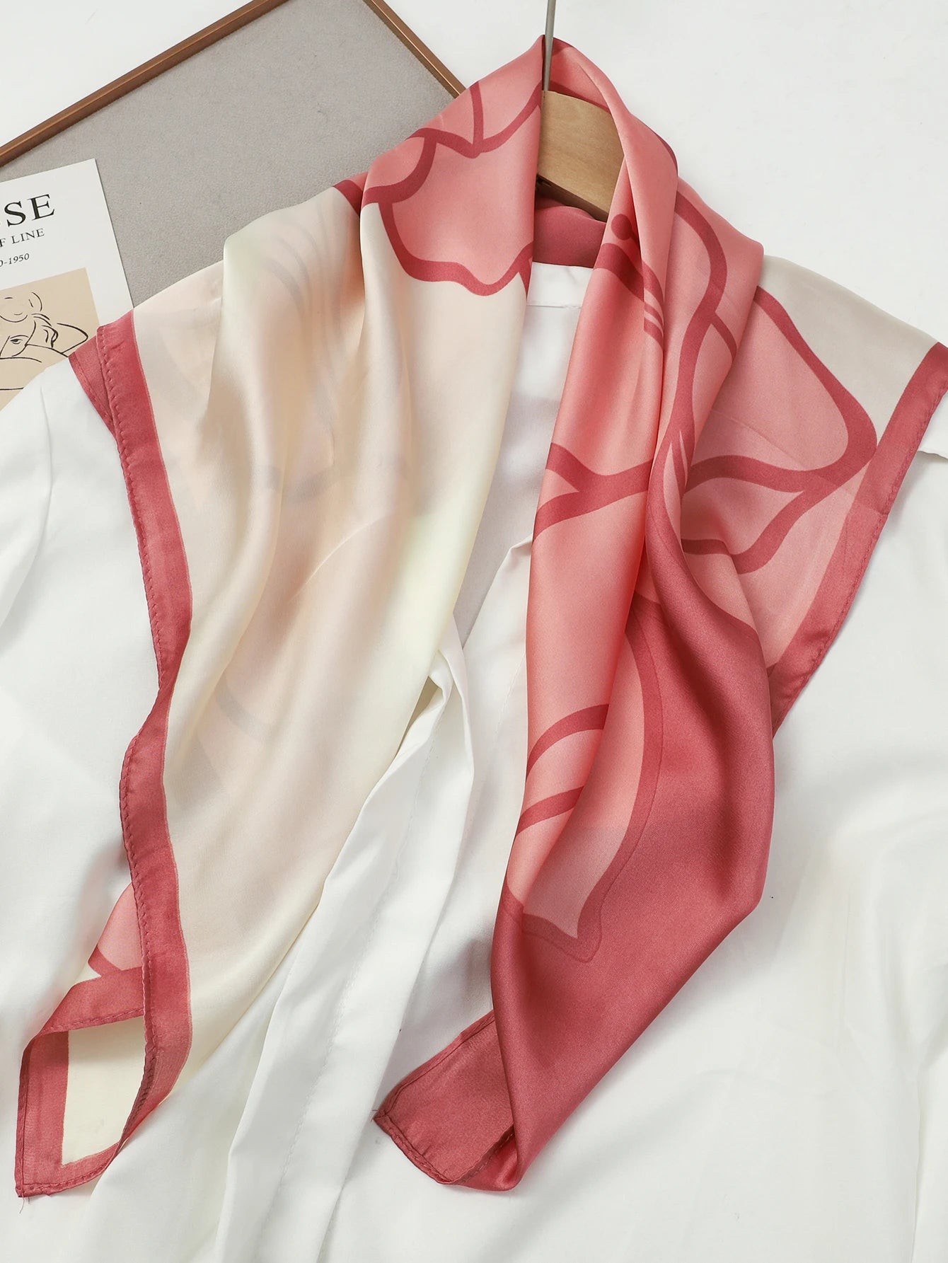 RUNMEIFA Luxury Silk Square Scarf