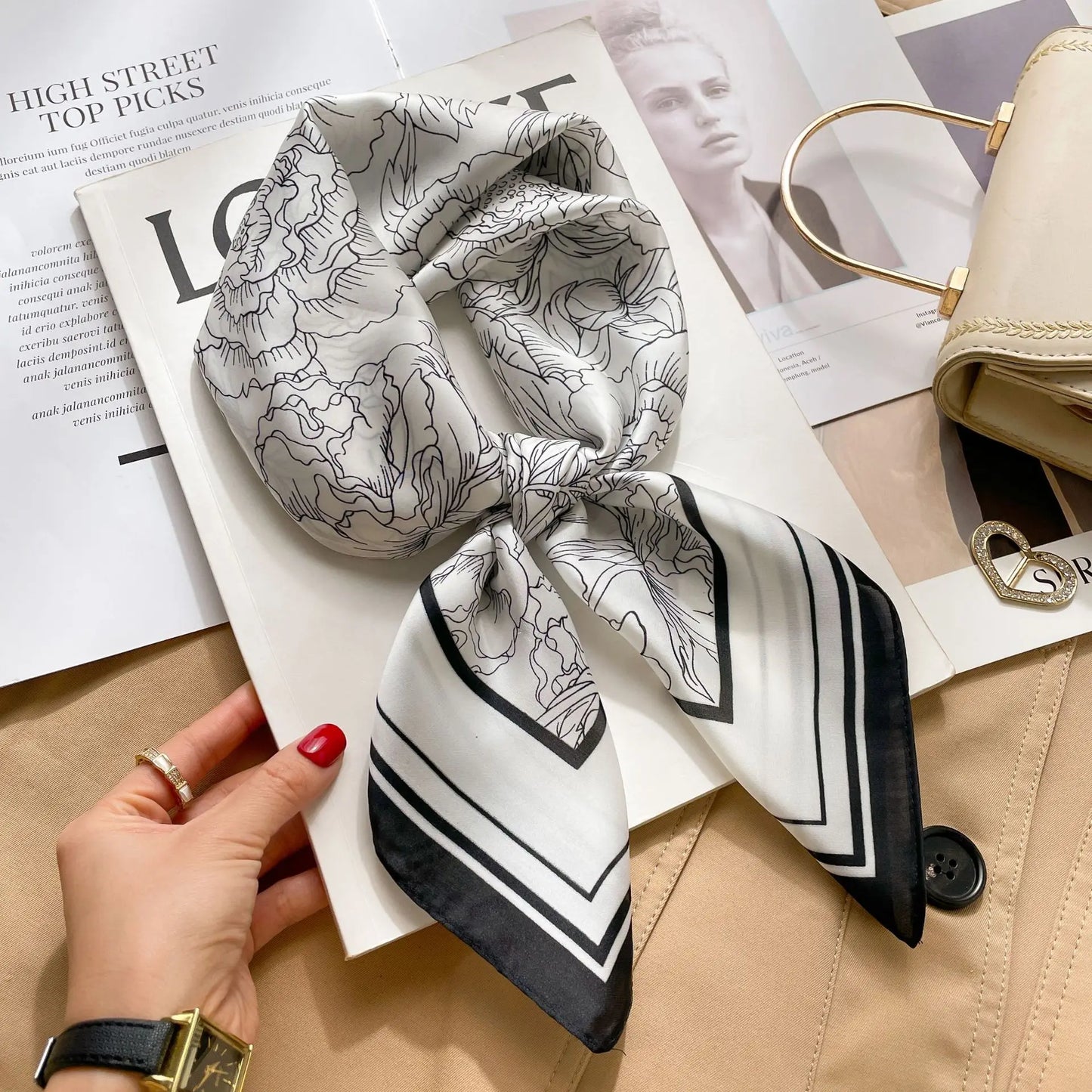 RUNMEIFA Luxury Silk Square Scarf